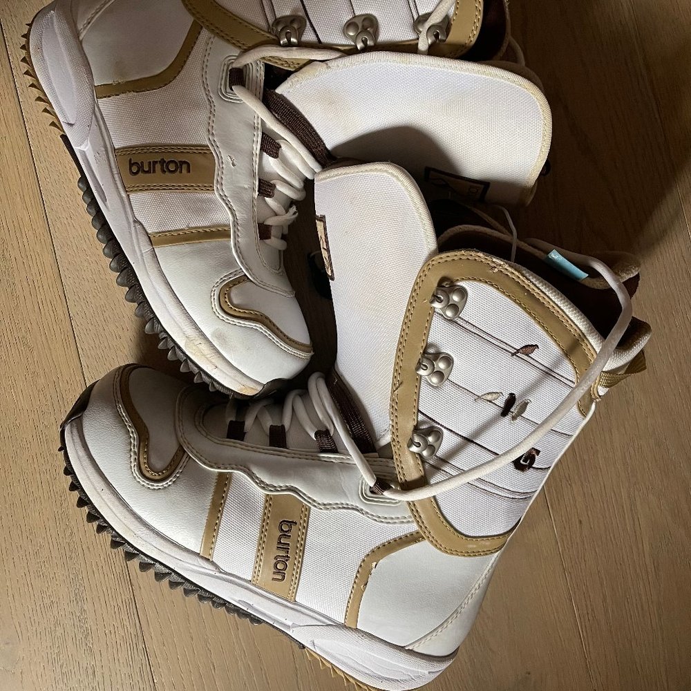 Snowboard Boots